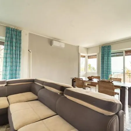 Lägenhet Vacanze Casa Clara *